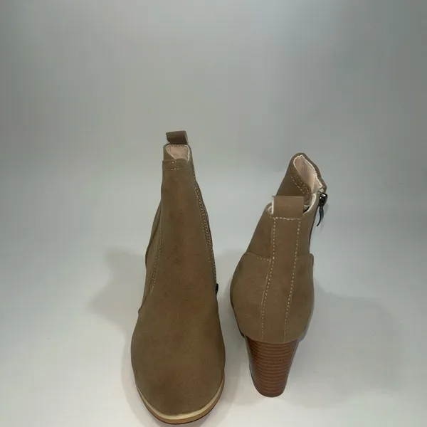 Women's Tan Ankle Boots Size 8 - Image 2