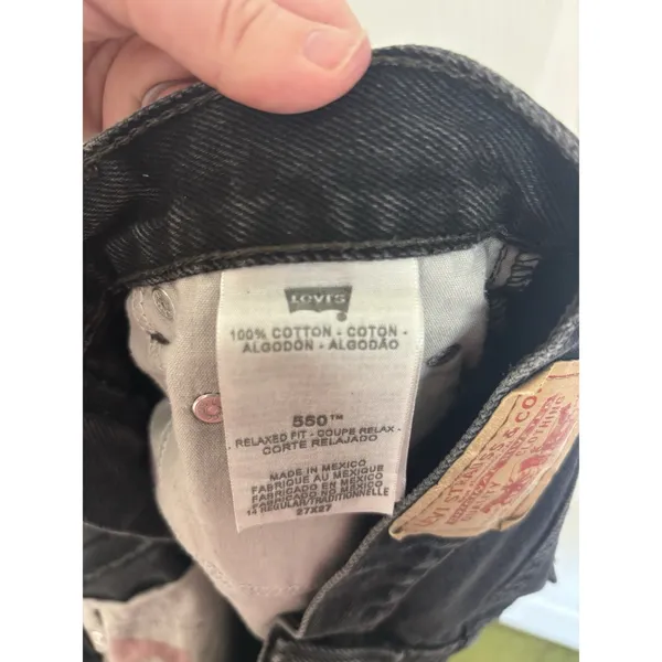 Levi’s Women’s 550 Black Denim Cut Off Shorts 27 Grunge Festival Beach Raw Hem - Image 7