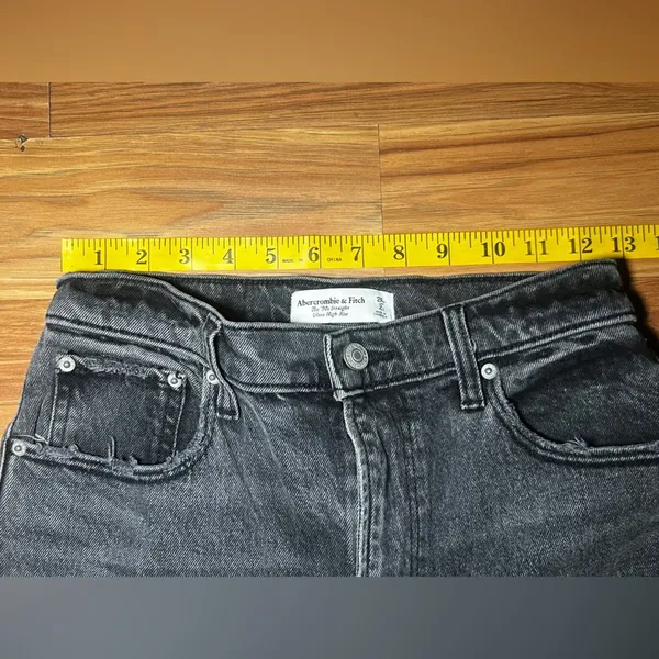 Abercrombie & Fitch The 90's Straight Ultra High Rise Size 26/2s Black Washed - Image 5