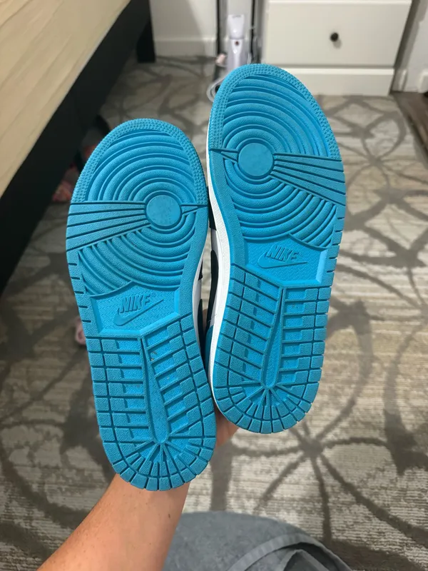 Air Jordan 1 Low SE Nike Laser Blue - Image 2