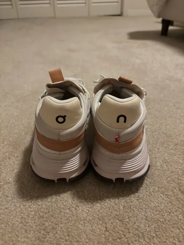 On Cloud Shoes - Image 2