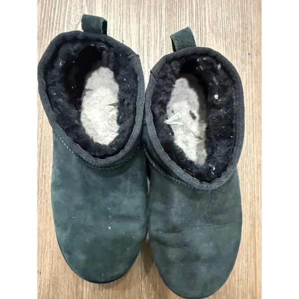UGG Classic Ultra Mini Black Suede Sheepskin Ankle Boots 1116109‎ Womens 9 - Image 3