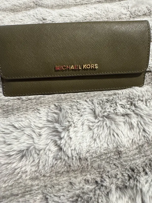 Olive Green Michael Kors Wallet with Snap Closure - Image 2