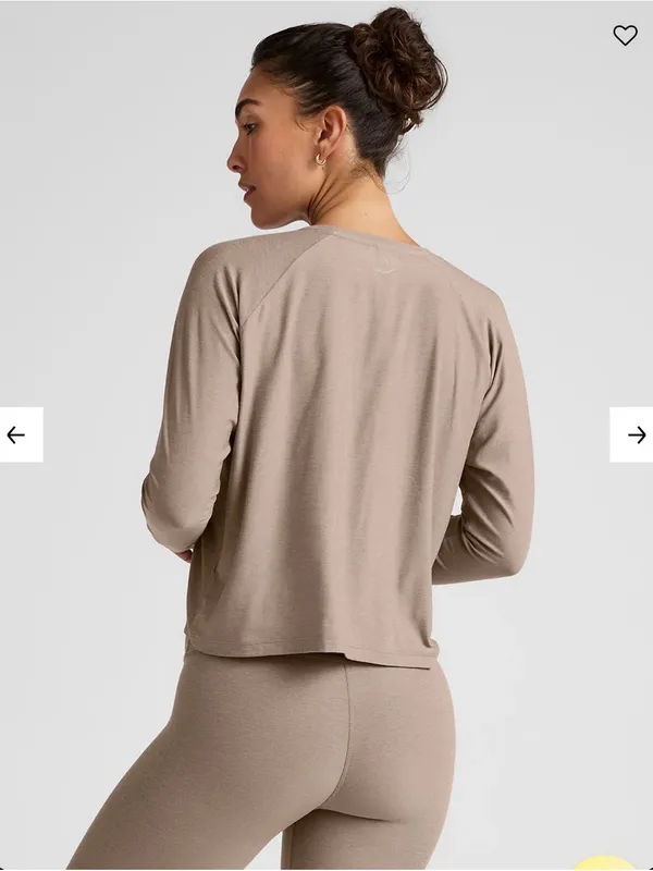 Beyond Yoga featherweight daydreamer pullover - Image 4