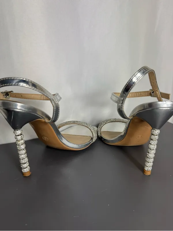 Charlotte Russe Y2K style party disco Silver Embellished stiletto Heels size 6 - Image 10