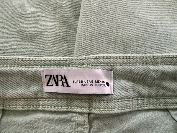 ZARA Jeans High-Rise Wide-Leg - Image 2