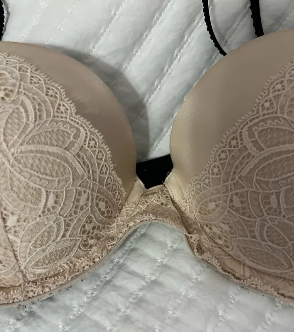 Victoria's Secret very sexy bra beige tan/black - Image 4