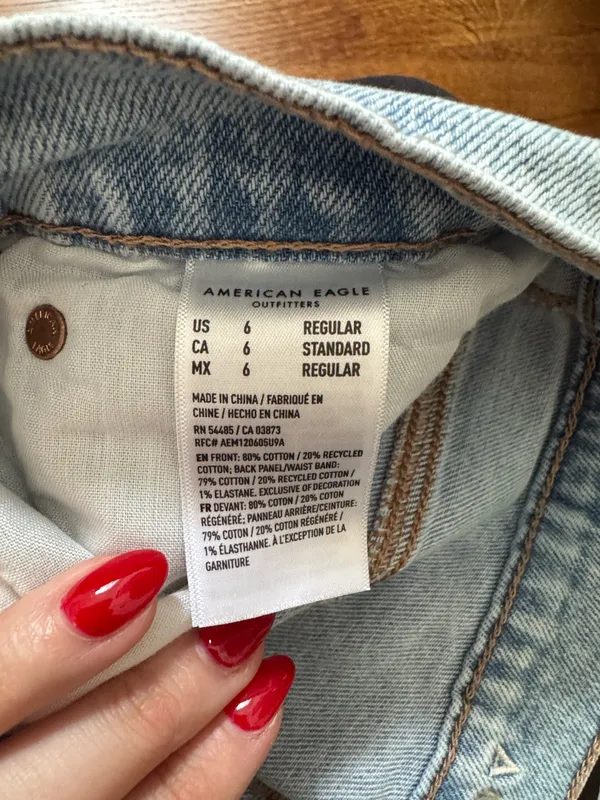 NWOT American Eagle Strigid Ripped High Waisted Stovepipe Jeans - Image 9