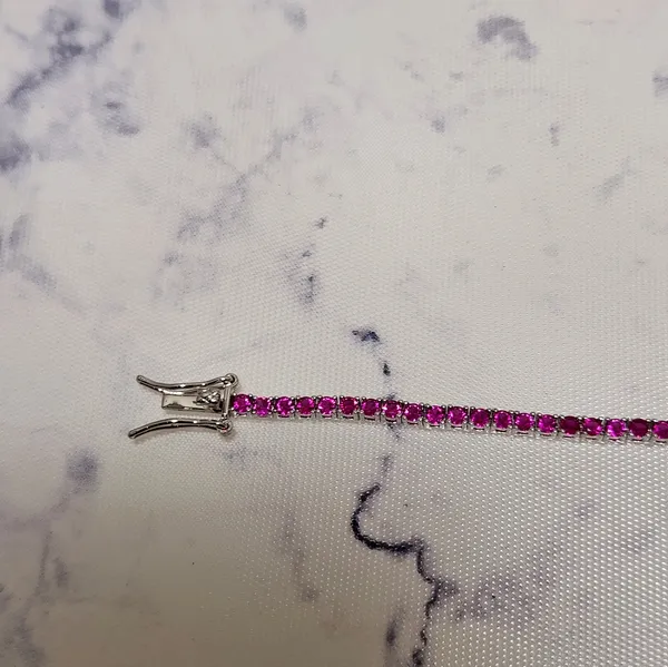 Lili Claspe Ruby Flame Tennis Bracelet New No Tag Red - Image 3
