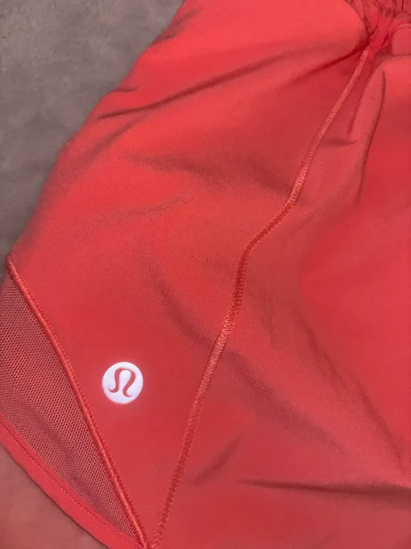 Hotty Lululemon Hot 2.5" - Image 3