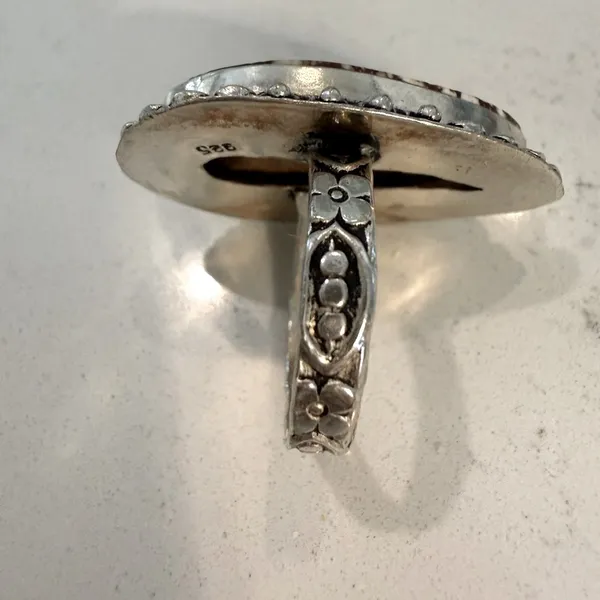 Elegant Brown and White gemstone Teardrop Ring - Image 2