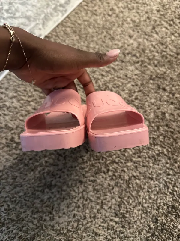 Gucci pink jelly sandals size 9 - Image 6