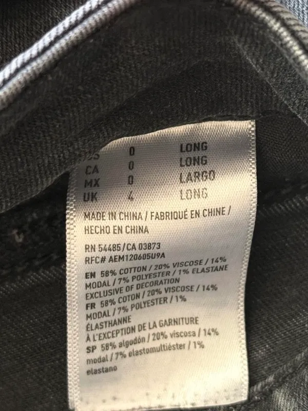 American Eagle Black Ripped Jegging 0L Super Stretch X  - Image 4