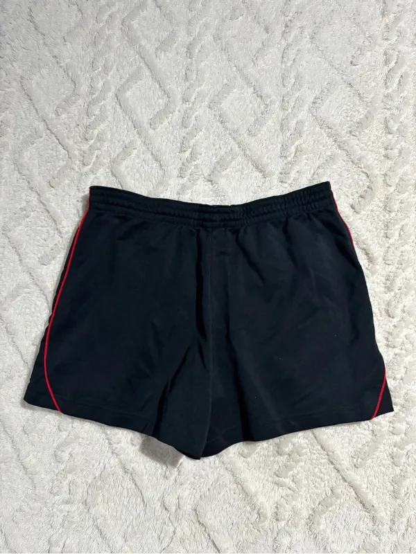 Nike shorts size large - Image 2