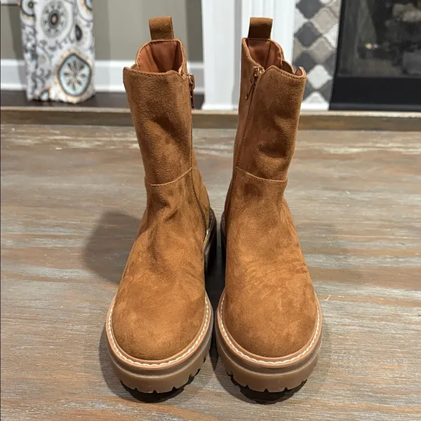 New Sun‎ + Stone Brown Suede Chelsea Boots – Size 5.5 - Image 6