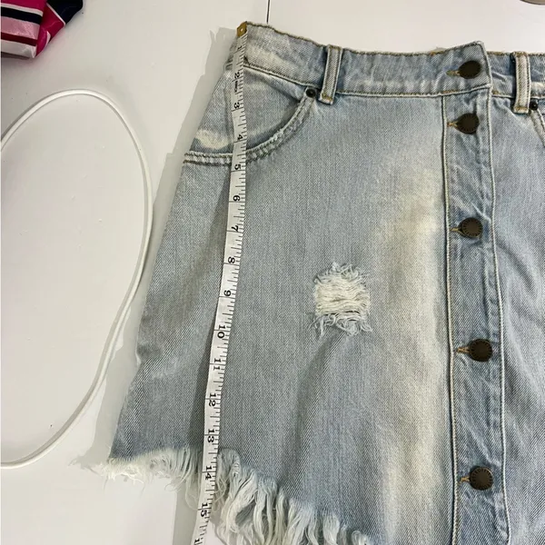 Retrofête Maeve Distressed Denim Mini Skirt Asymmetric Light Wash L - Image 11