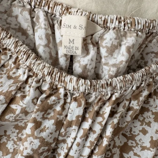 Sim & Sam brown/white floral puff sleeve smocked top - Image 3