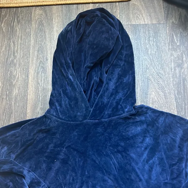 Boys Lie BLUE VELOUR CROPPED HOODIE - Image 2