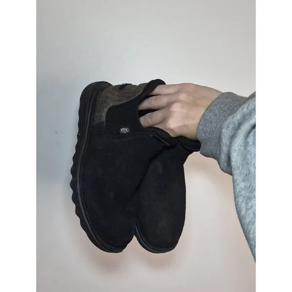 Hey-dude Women's Black and Brown Boots - Image 6