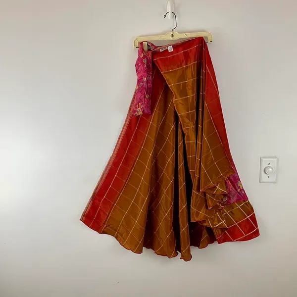 Boutique Reversible Maxi Wrap Skirt BINW509 - Image 2