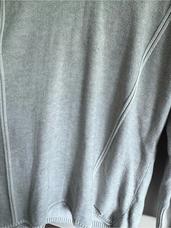 Eddie Bauer Women’s Light Gray V-Neck Pullover Hooded Sweater Size Large - Image 5