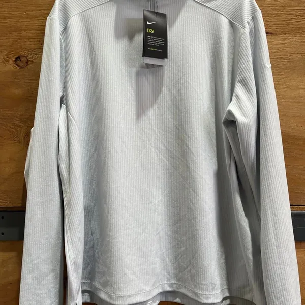 Nike Women's Grey and White Jacket - Image 4