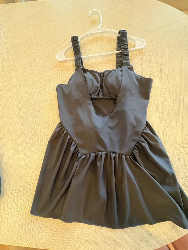 Amazon Dress Black - Image 2