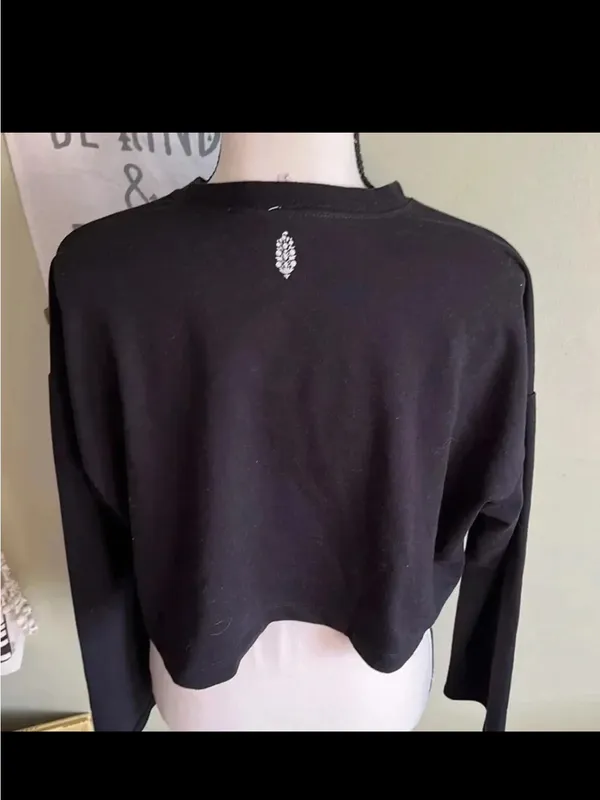 Free People long sleeve top and shorts set - Image 11