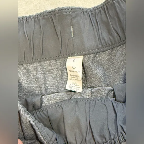 Lululemon On The Fly Shorts 2.5" In Gray Size 6 - Image 3