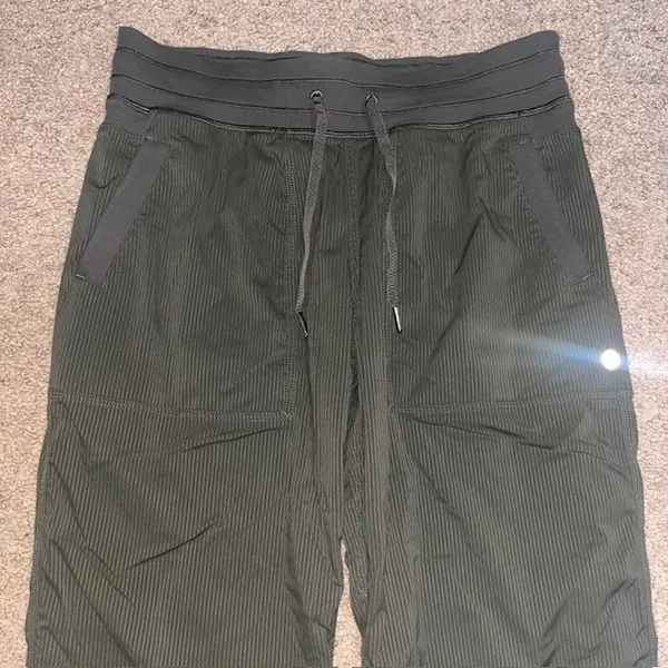 Lululemon Dance Studio Pant III Regular‎ Lined 32" Dark Olive 10 Green - Image 5