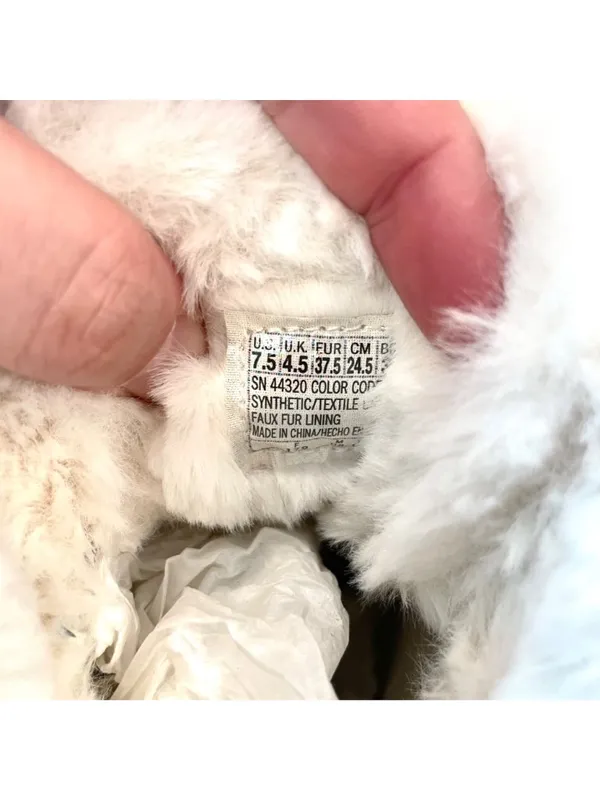 Skechers Silver Fur Trim White Winter Snow Boots Size 7.5 Y2K Snow Bunny - Image 7
