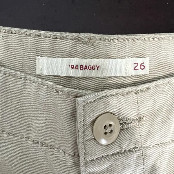 Levi's 94 Baggy Cargo Utility Pants Tan Khaki High Rise‎ Women’s Size 26 W26 L30 - Image 9