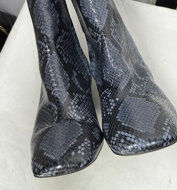 Sam Edelman Codie Bootie in Marina Blue Snakeskin Sz 9 - Image 13