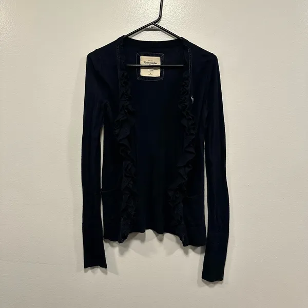 Abercrombie & Fitch navy Ruffled Cardigan Size medium! - Image 2