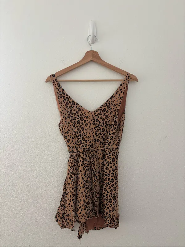 Reformation leopard print wrap mini - Image 5