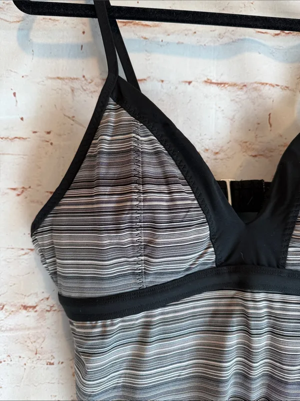 Athleta L Tankini Top Veracruz Stripe Gray Black swim padded adjustable straps - Image 2