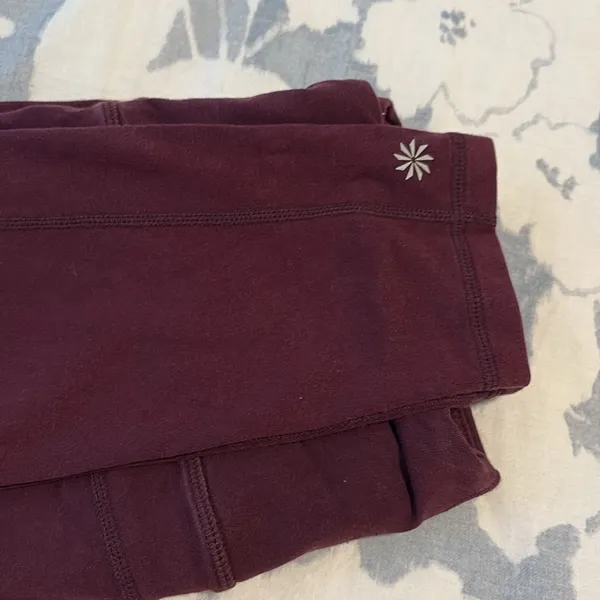 Athleta Cotton Maroon Leggings Size Medium - Image 5