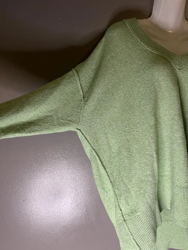 Aerie Sweater Womens Medium Green V Neck Relaxed Knit Pullover Cozy Oversized - Image 4