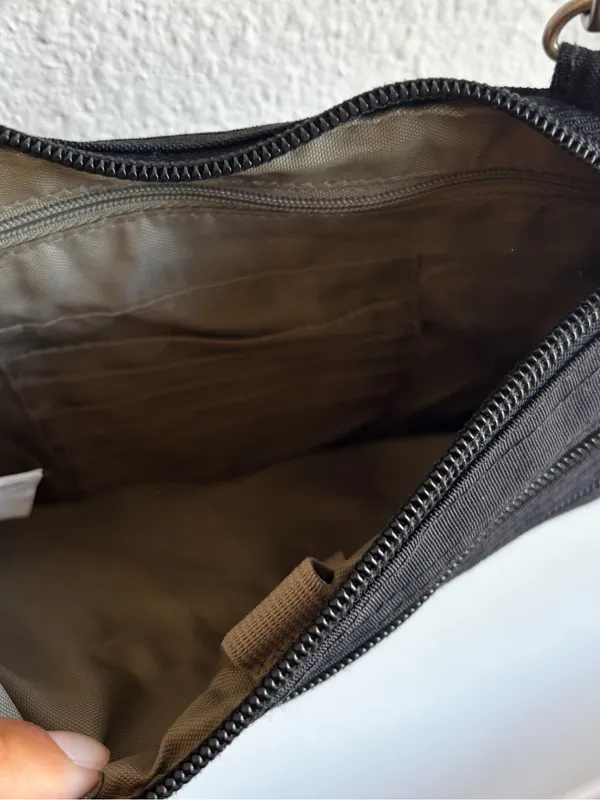 Baggallini Black Crossbody Shoulder Bag - Image 5