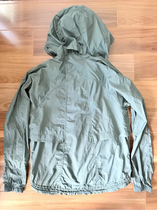 Lululemon Hood Lite Jacket - size 4 - Image 2