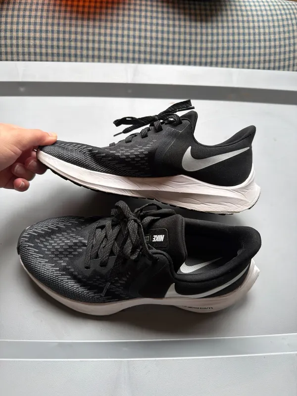 Nike Running Shoes Women’s - Image 3