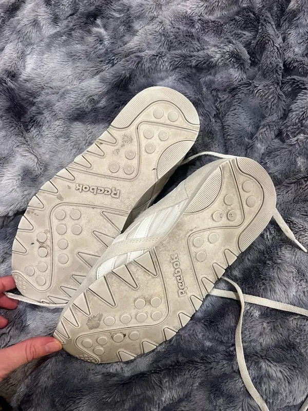 Reebok Women’s Cream/White Low-Profile Lace-Up Sneakers - Image 3