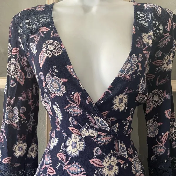 ASTR‎ The Label Floral Dress - Image 6