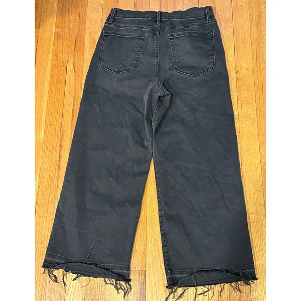 FRAME denim women’s jeans black washed frayed hem high rise Ali wide crop Sz 30 - Image 3