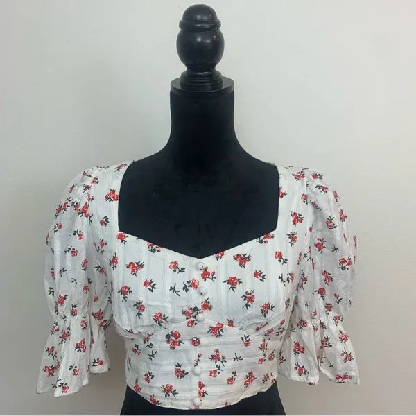 SHEIN Woman L‎ Coquette Girl Milkmaid Floral Cropped Puffed Sleeve Tie-back Top - Image 2