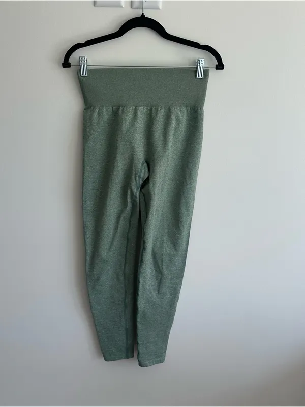 NVGTN Meadow Scrunch Seamless Leggings - Image 4