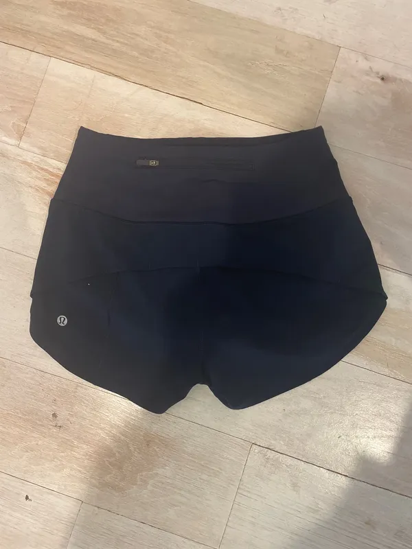 Lululemon Shorts Speed Up - Image 2