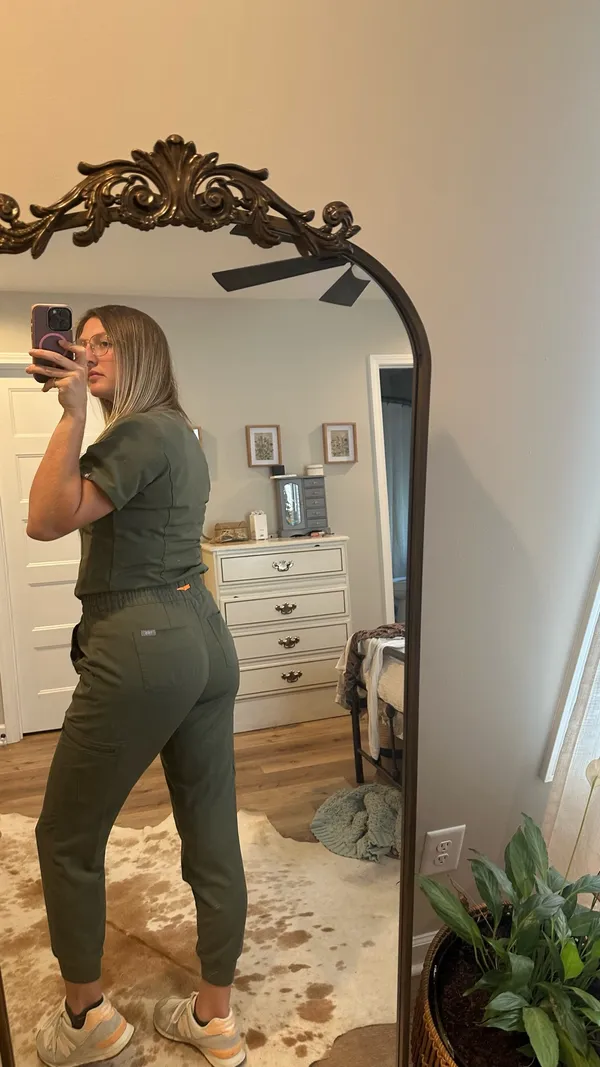 Moss Green FIGS Scrubs Set - Image 2