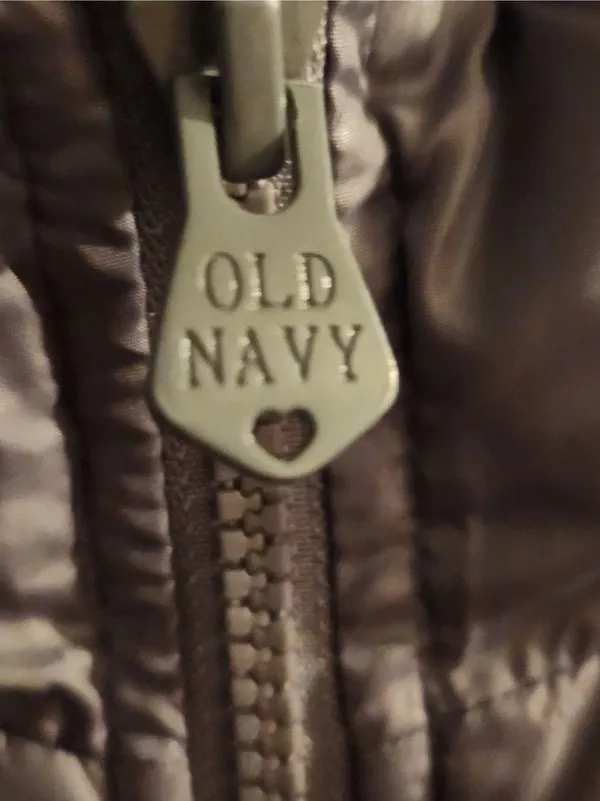 Seasonal Sensations: Quilted Puffer Coat - Image 4