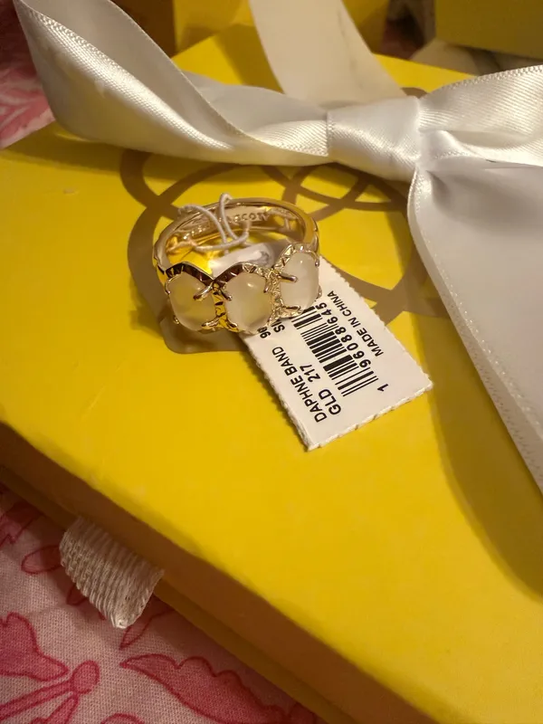 Kendra Scott Ring Gold - Image 4